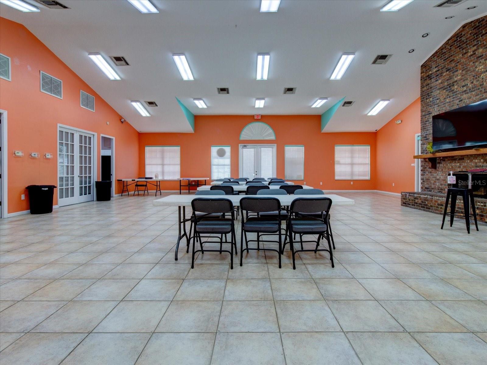 CLUBHOUSE