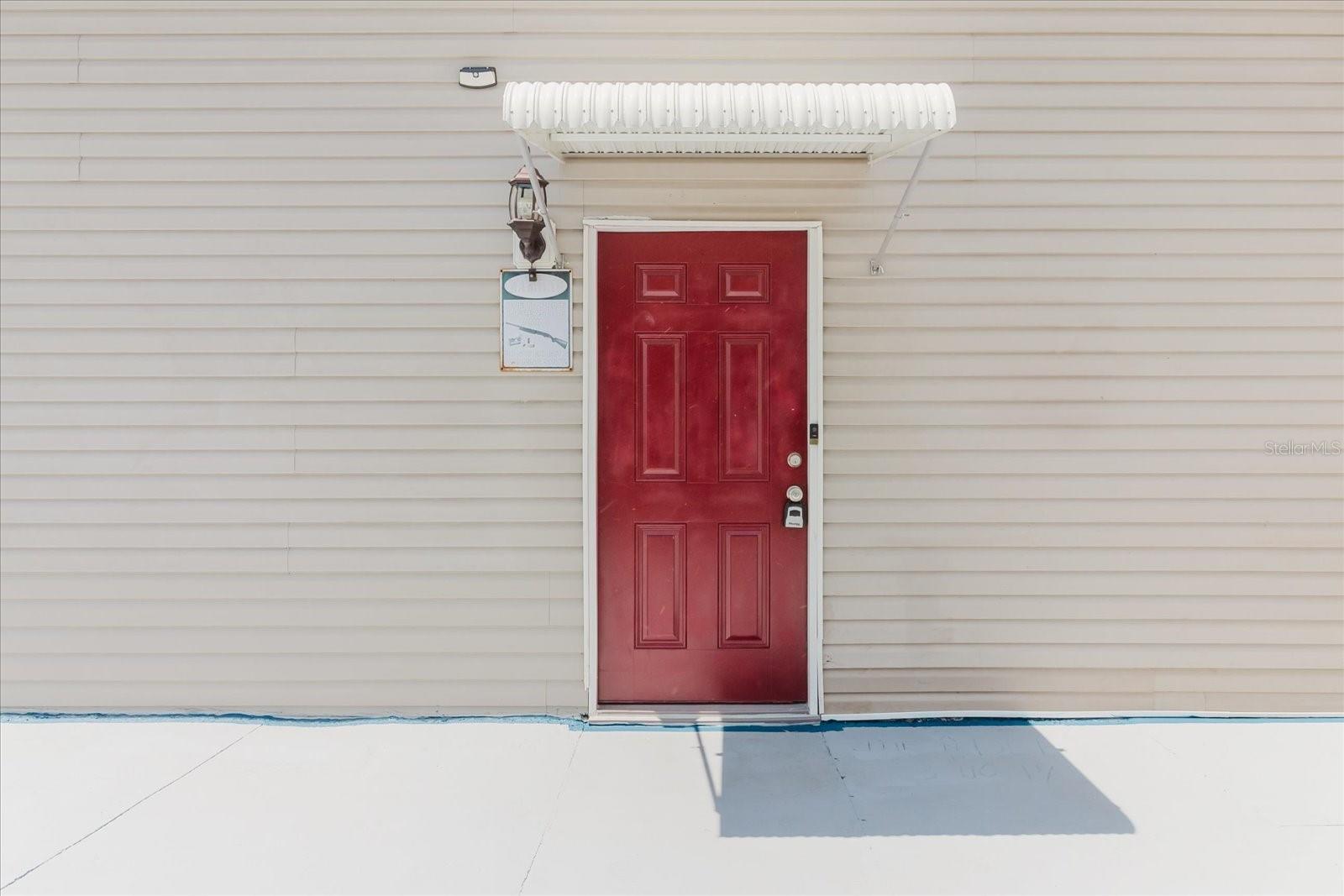 GARAGE SIDE DOOR