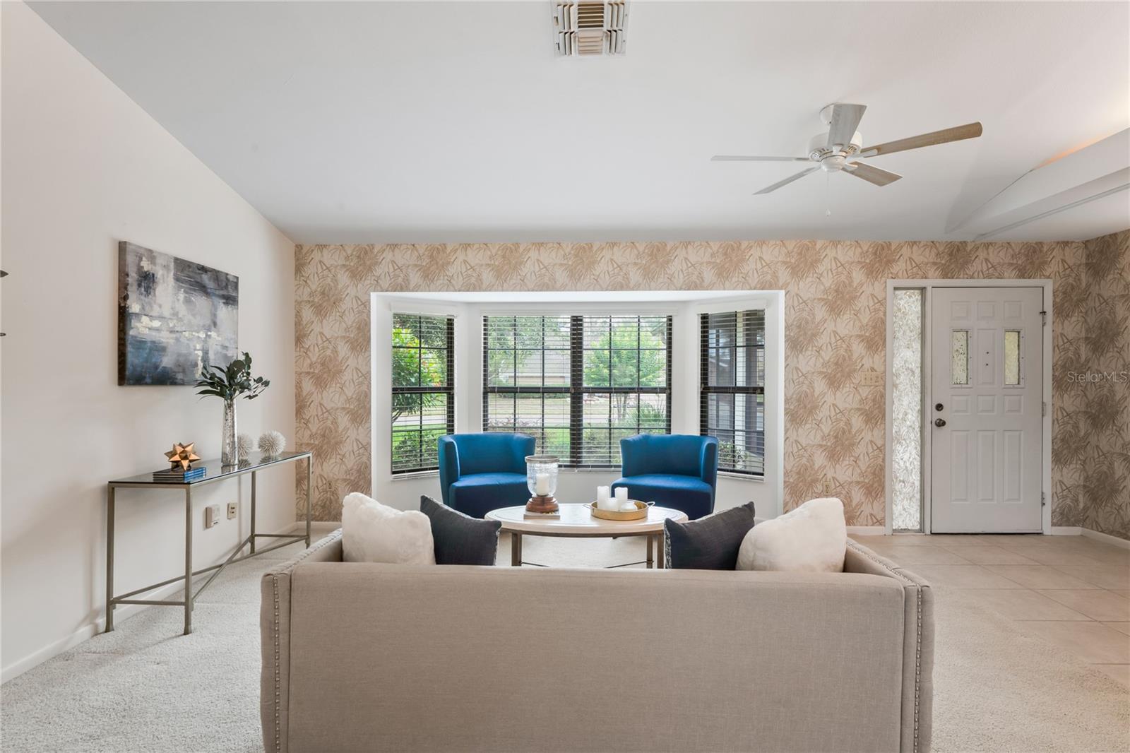 LIVING ROOM W/ BAY WINDOW