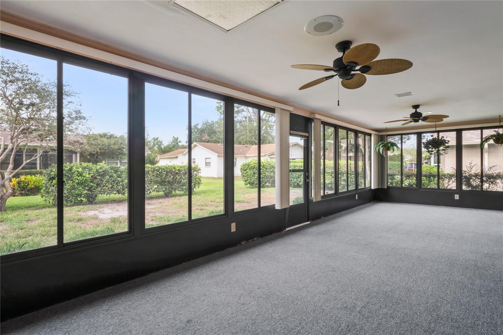 12X33 GLASS ENCLOSED LANAI