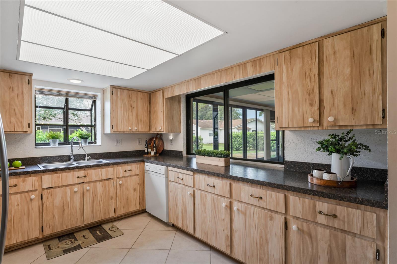 PLENTY OF COUNTER SPACE