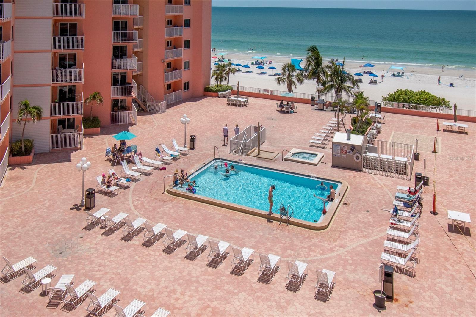Massive pool deck
