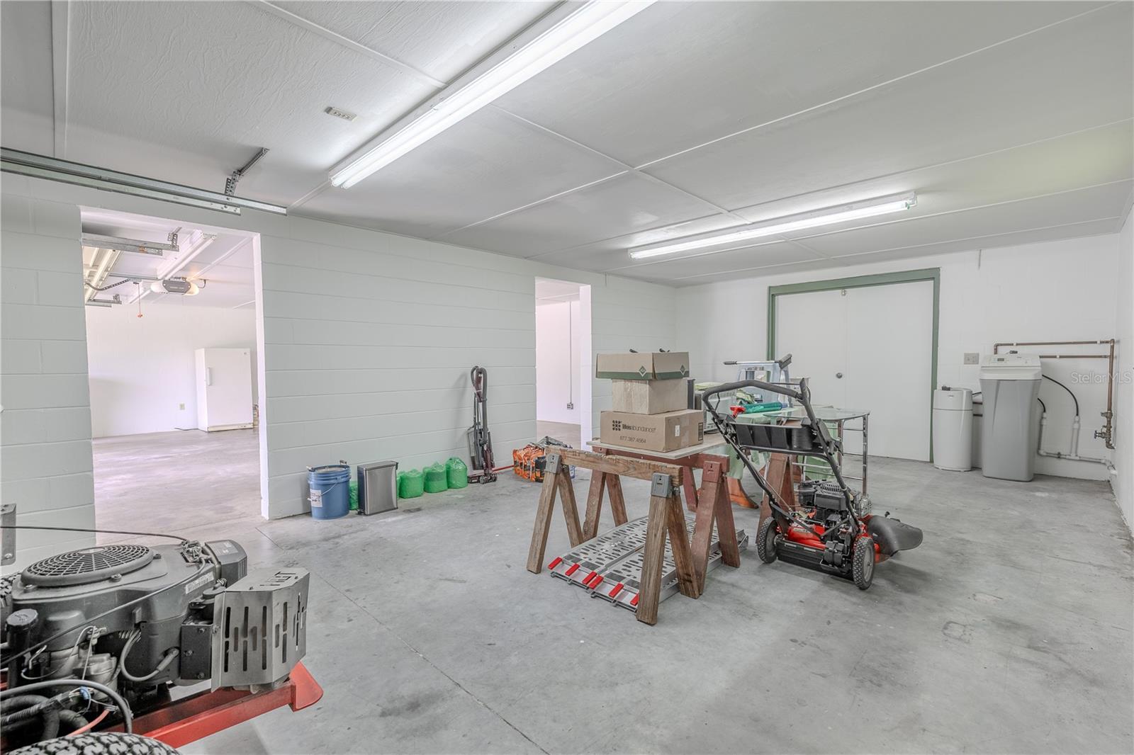Tandem 2 car garage