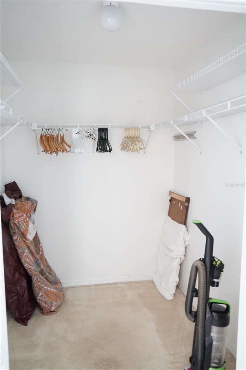 walk in closet
