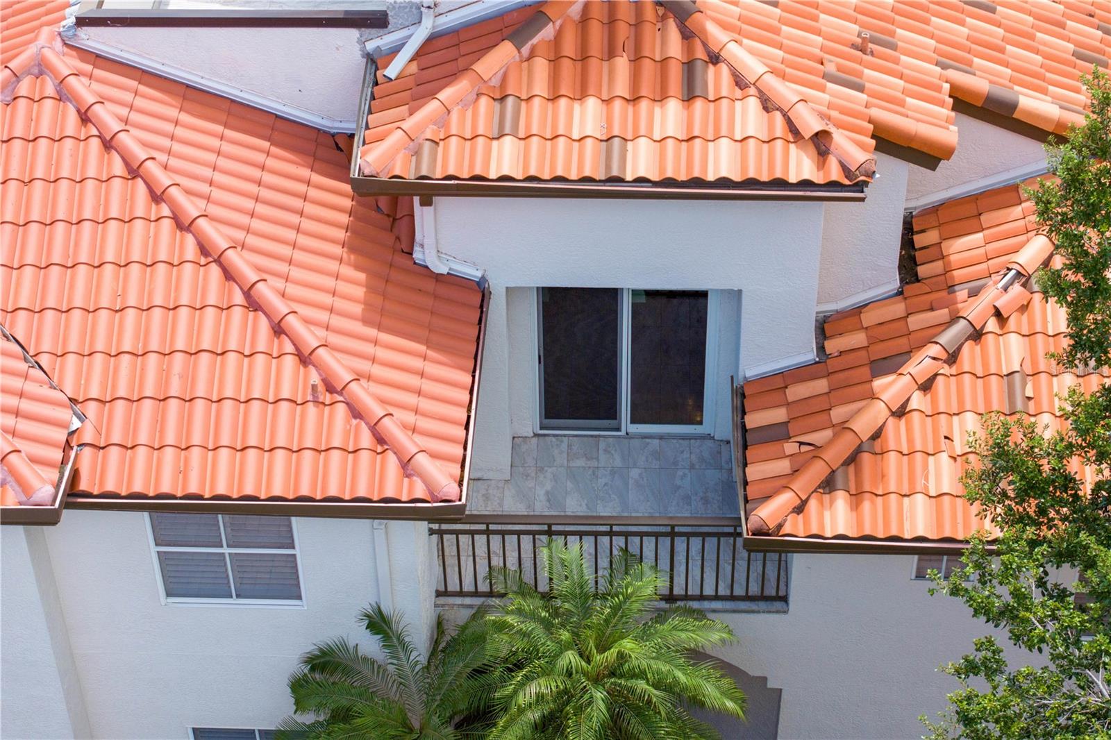 The balcony from above.