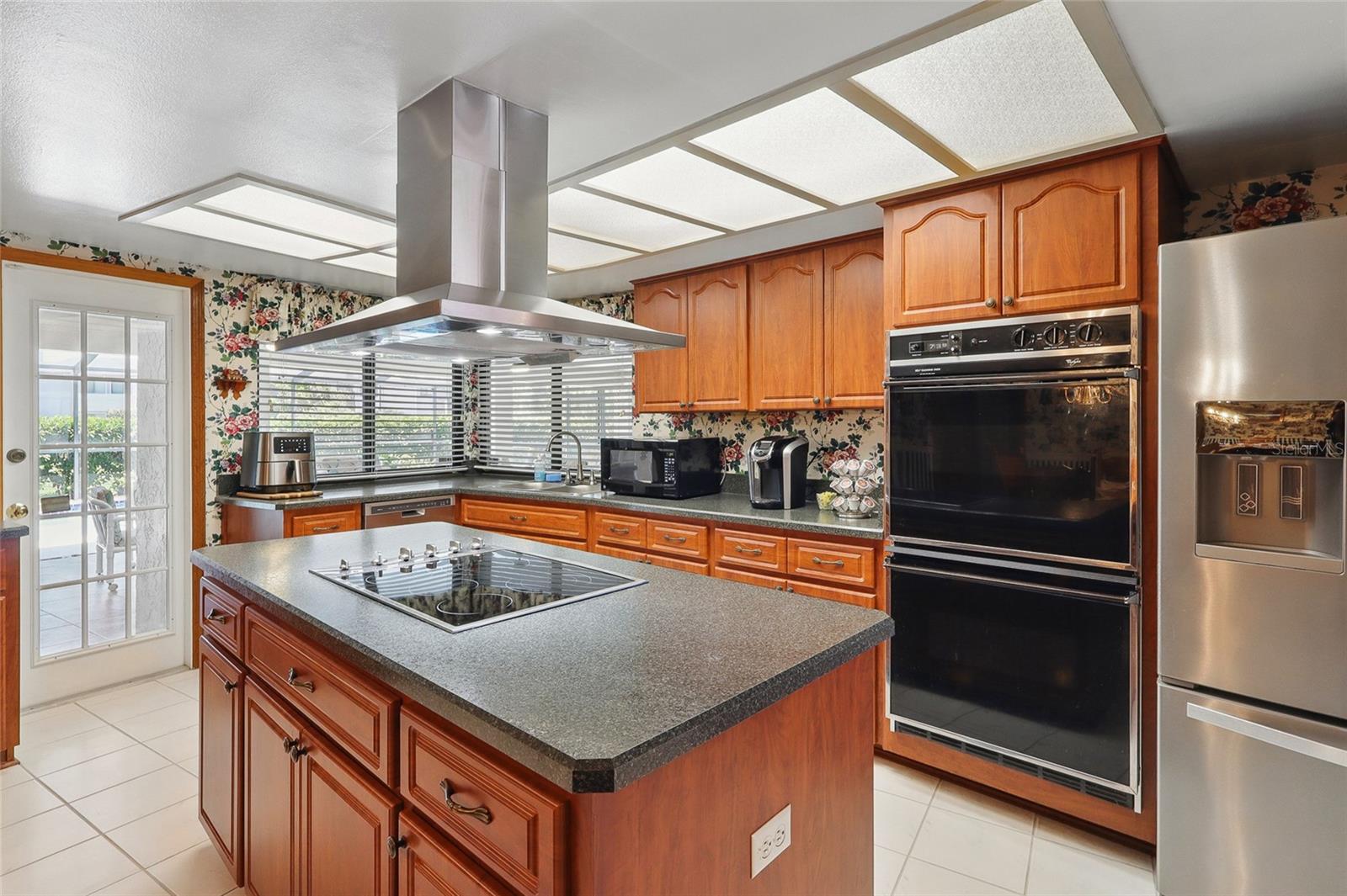 Eat in kitchen