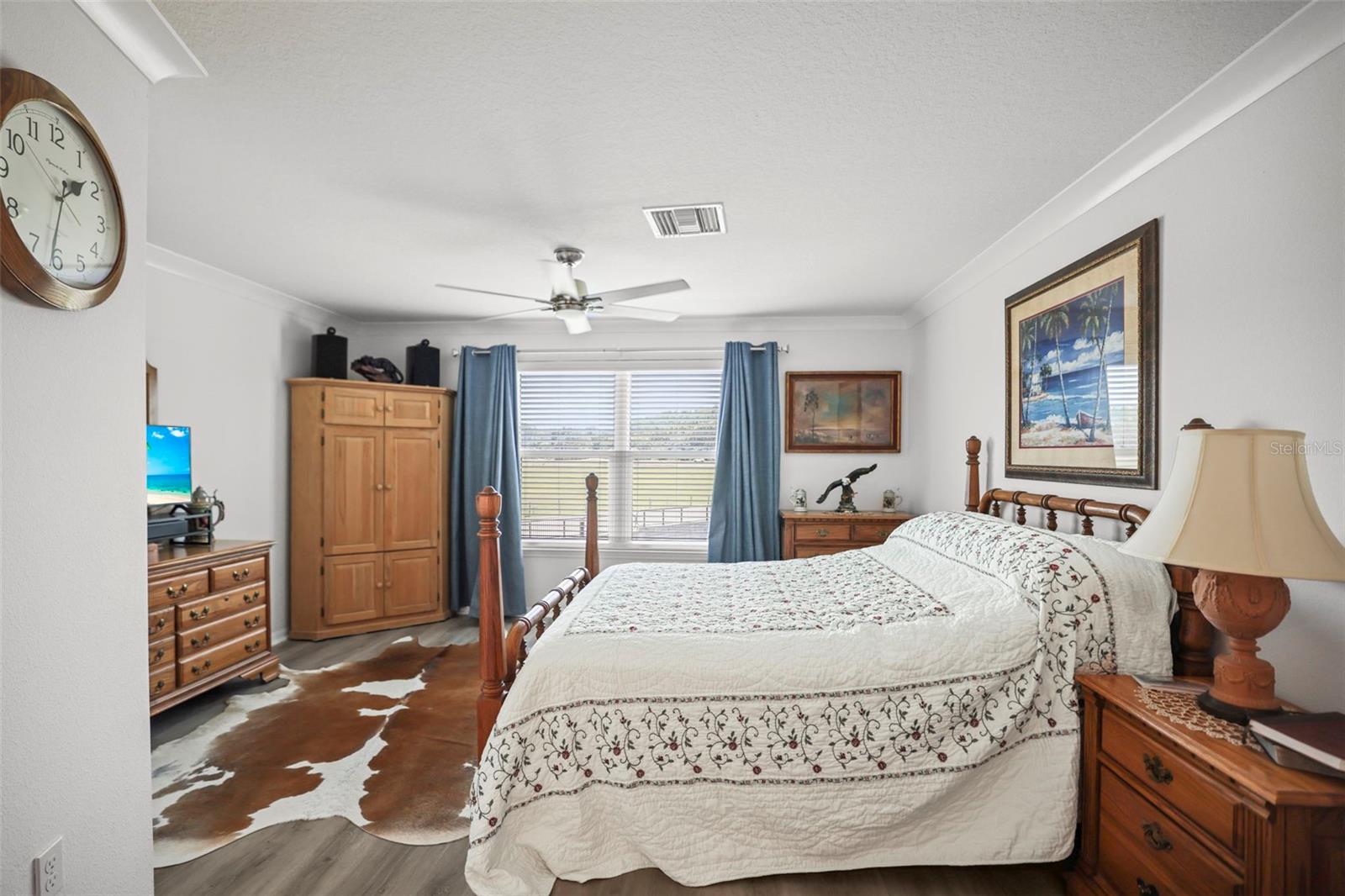 Large Primary bedroom upstairs
