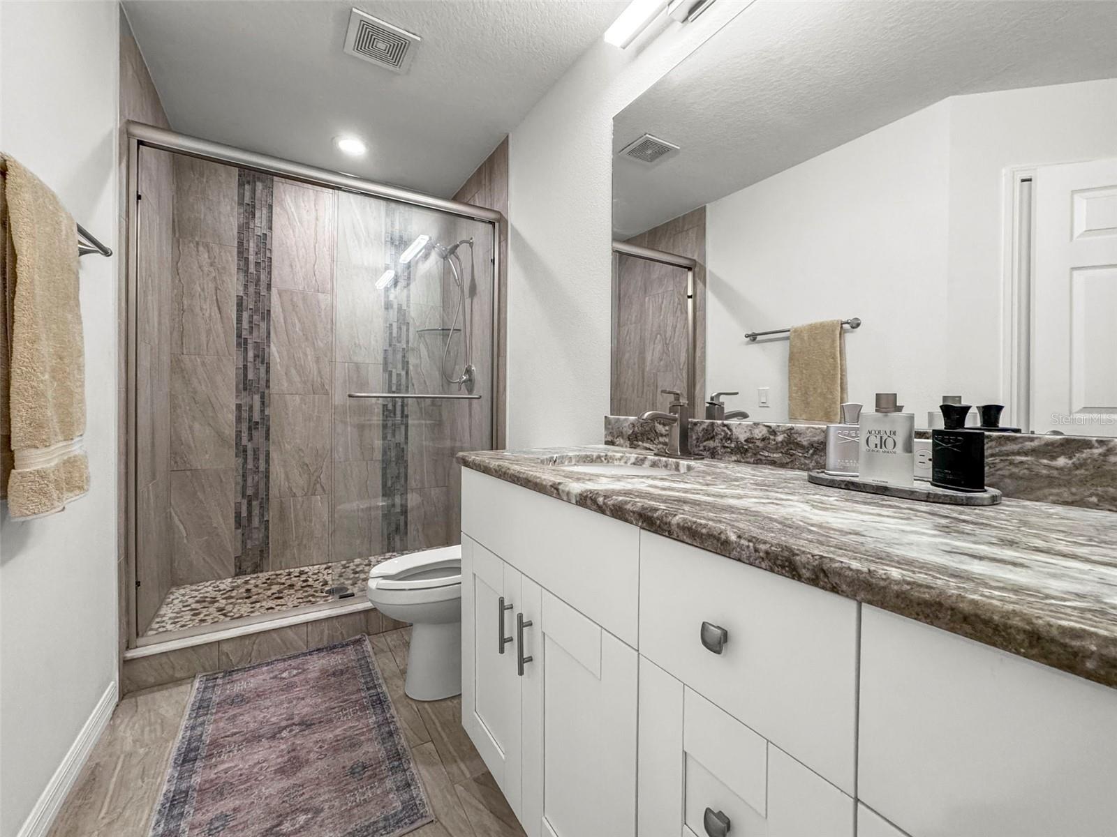 Ensuite primary bathroom