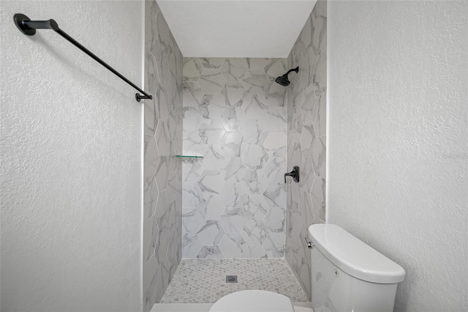 Primary En Suite Bath