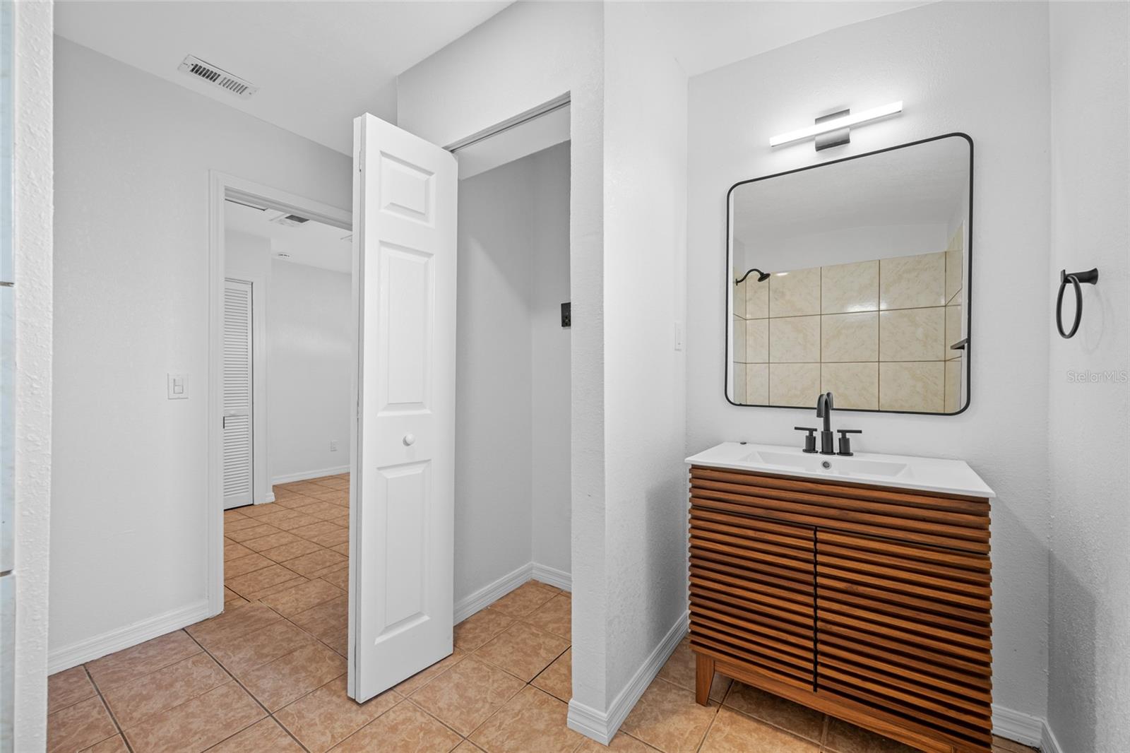 Duplex Bath