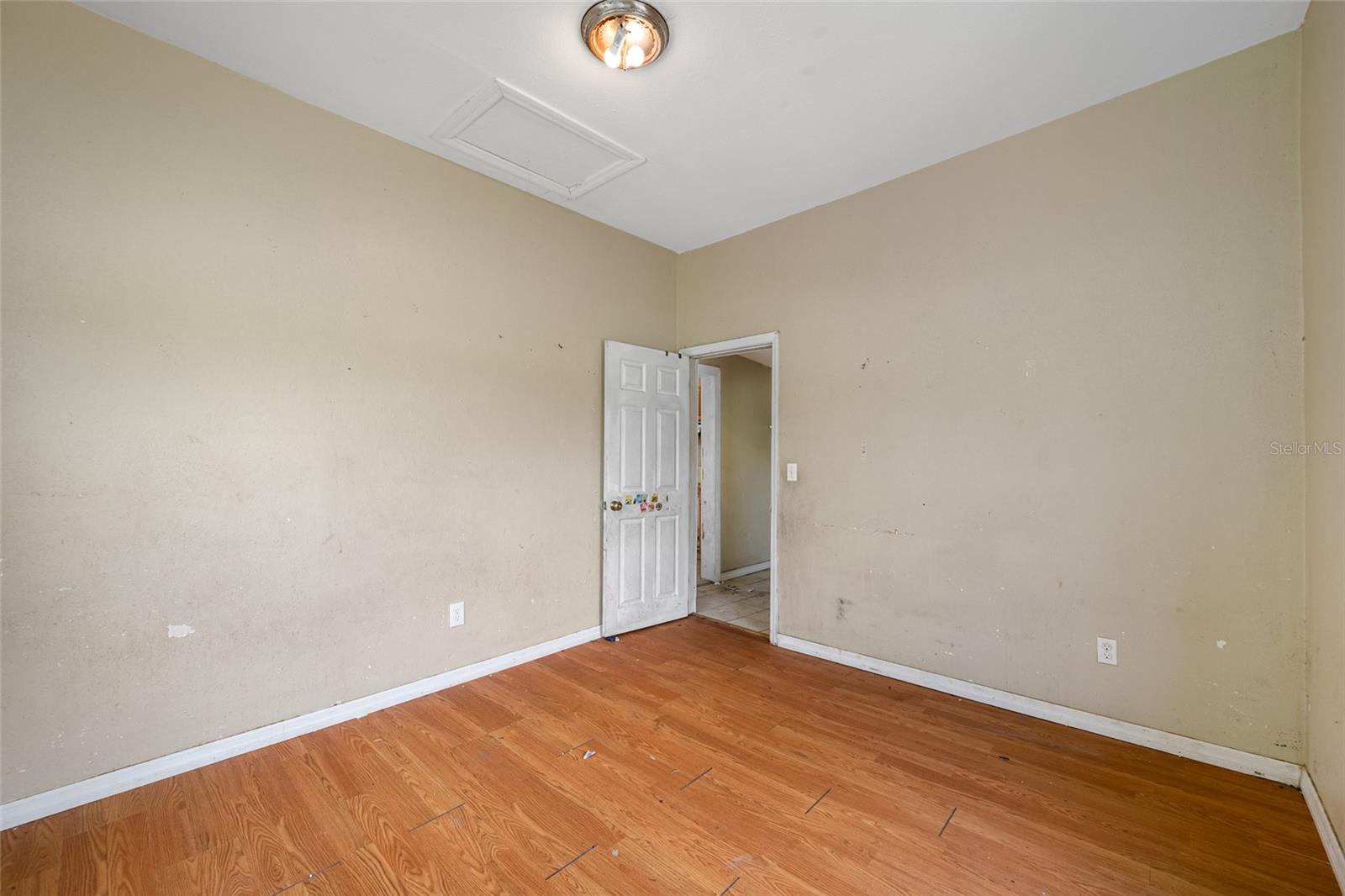 Building 2 bedroom