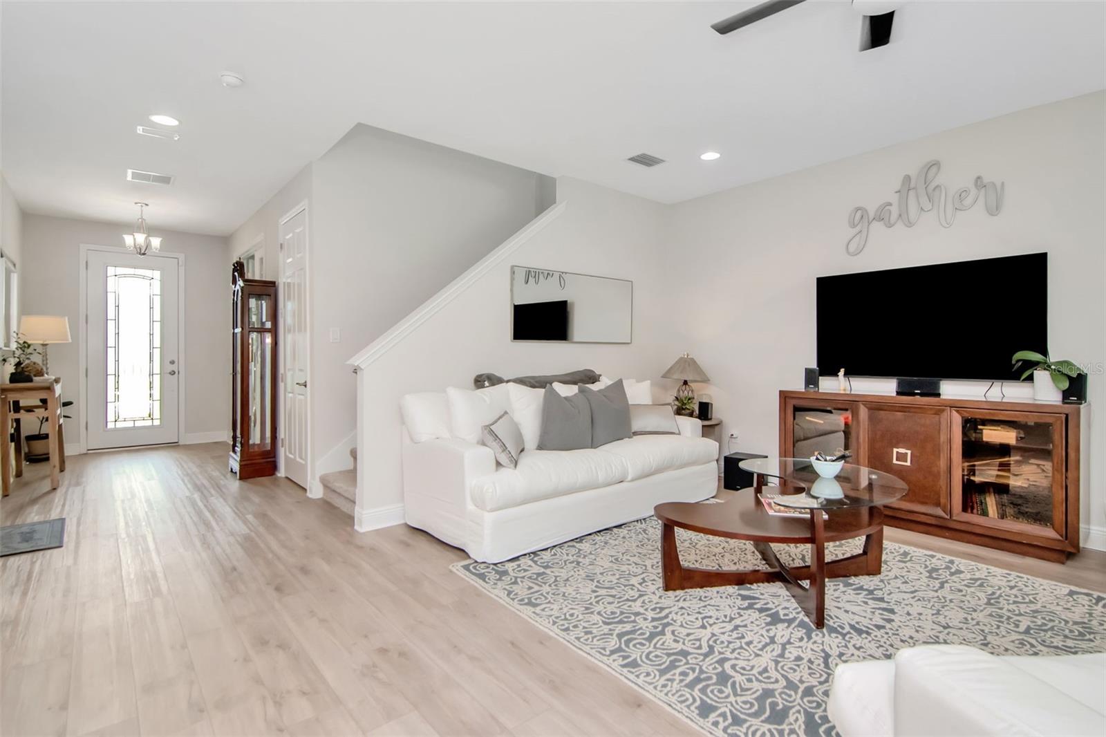 Large and Comfortable Living Room
