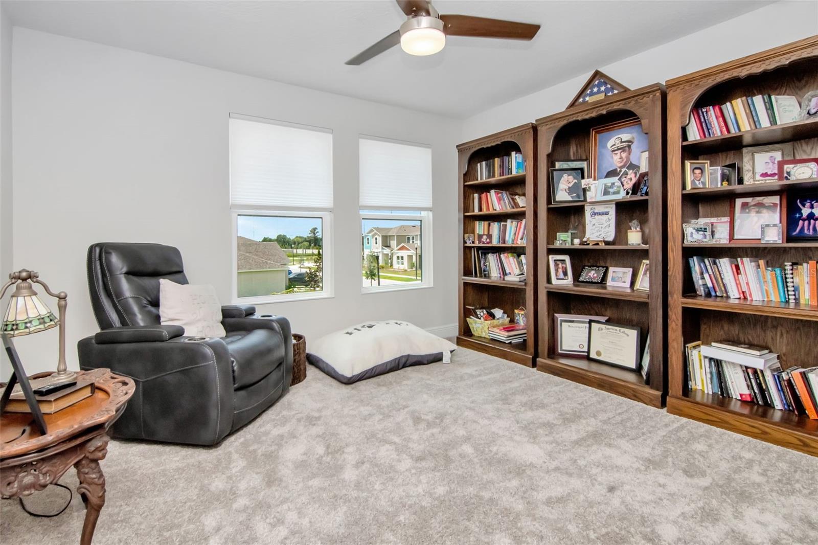 Bedroom 4 / Library