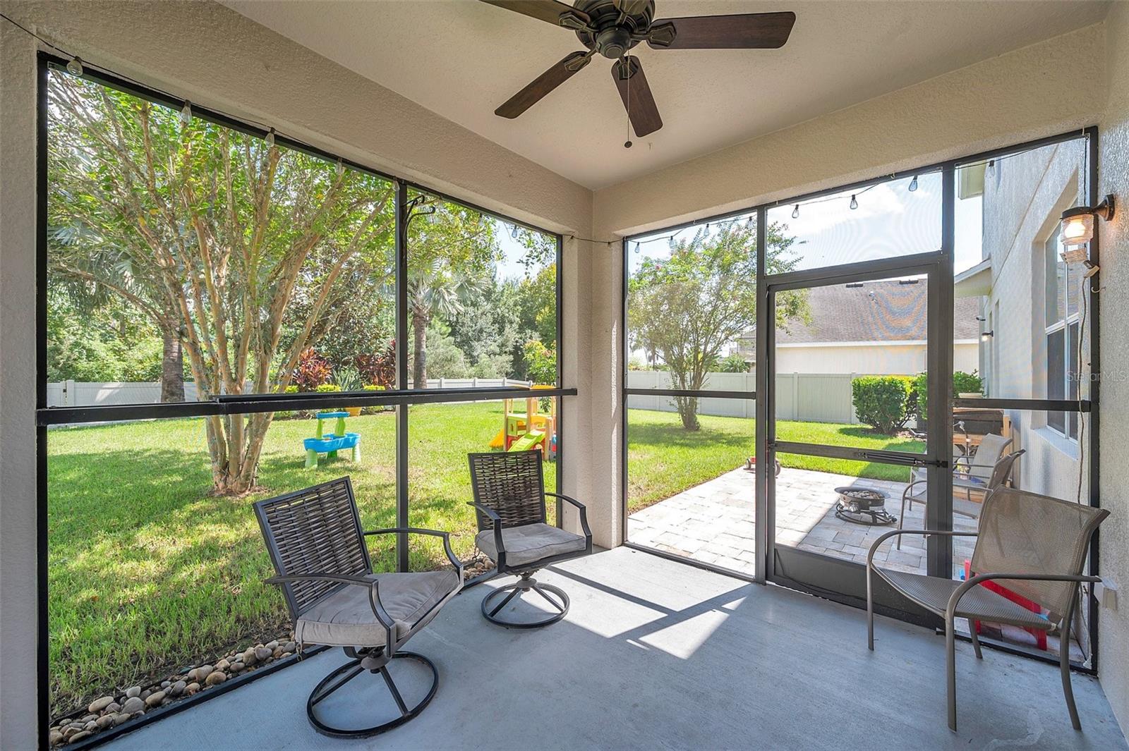 Screened-in lanai