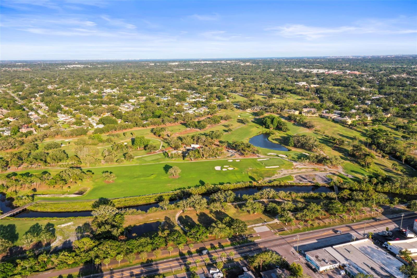 Walking distance to the newly restored Dunedin Golf Course (a Donald Ross design) or take your golf cart