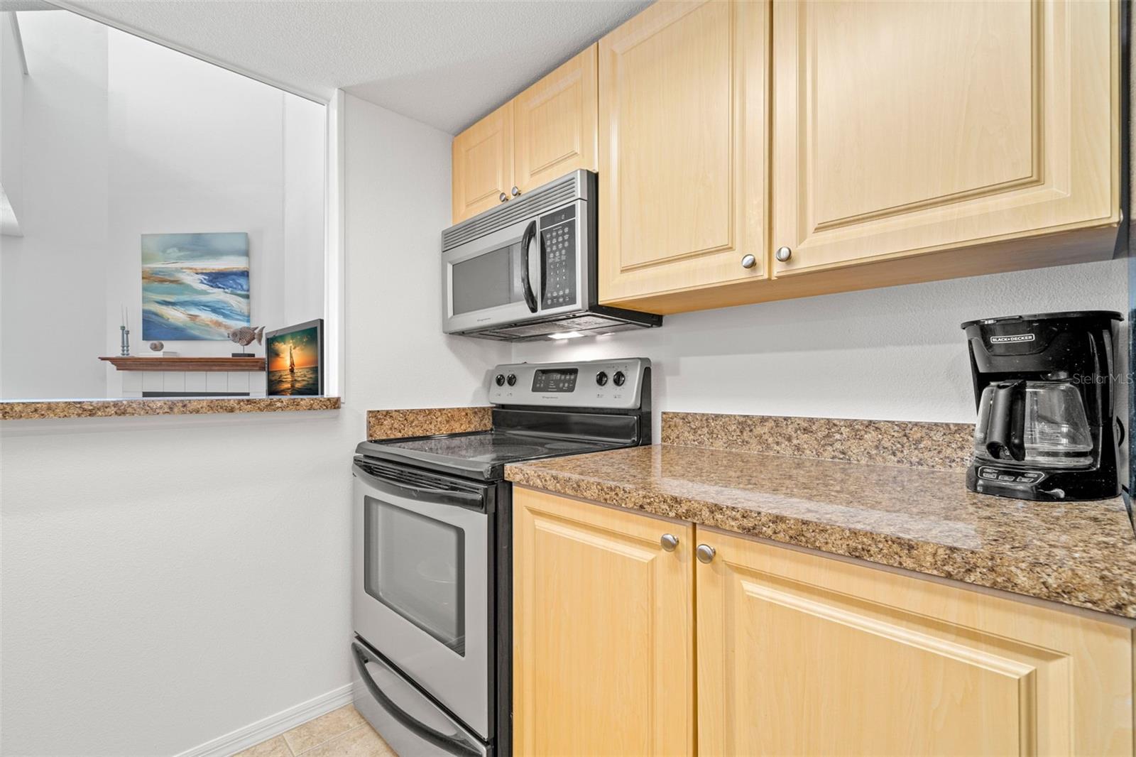 Kitchen with pass-thru
