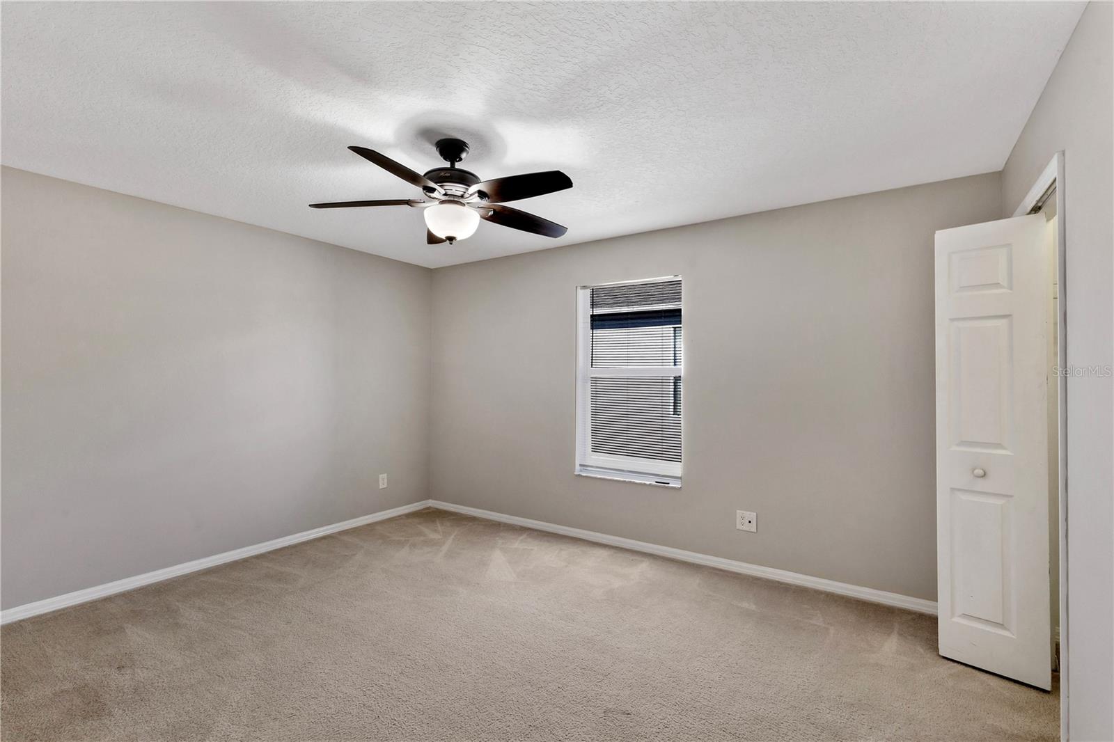 Oversized bedroom with walk in closet