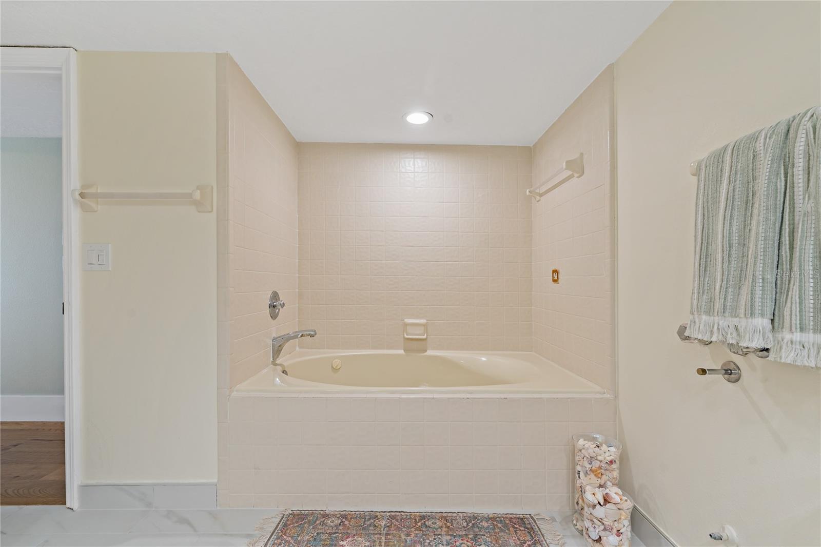 Primary Bathroom - Jetted Tub