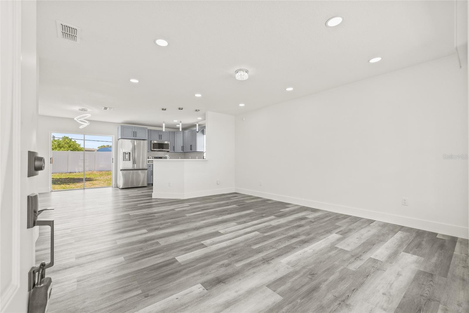 Bright & Airy Open Floor Plan