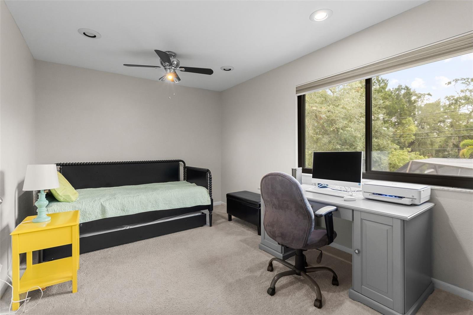 Guest Room 2 / Office