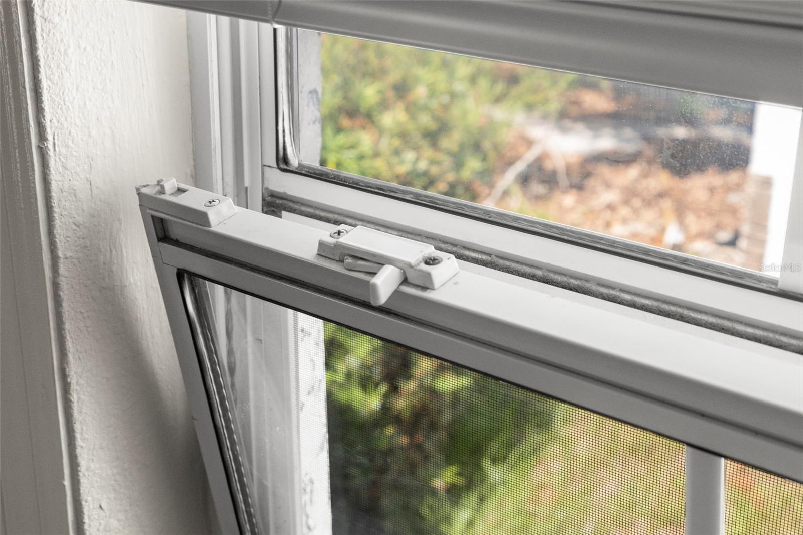 Premium Quality Tilt-in Easy Clean Windows