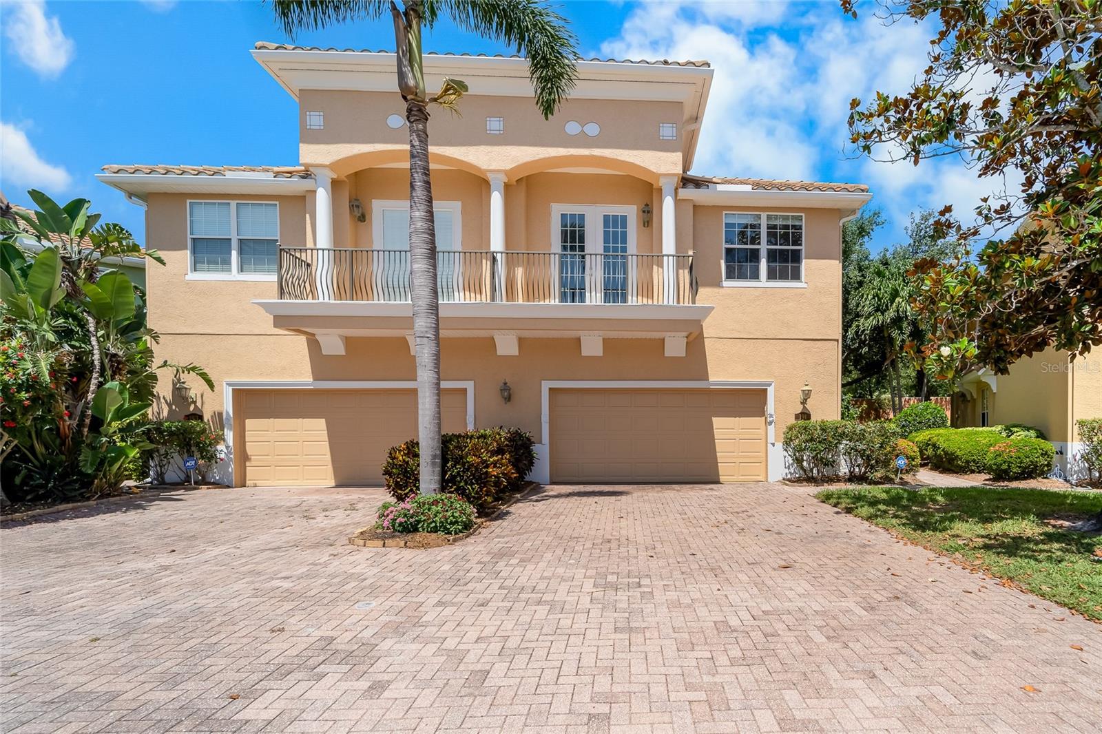 Over 2200 sqft townhome.
