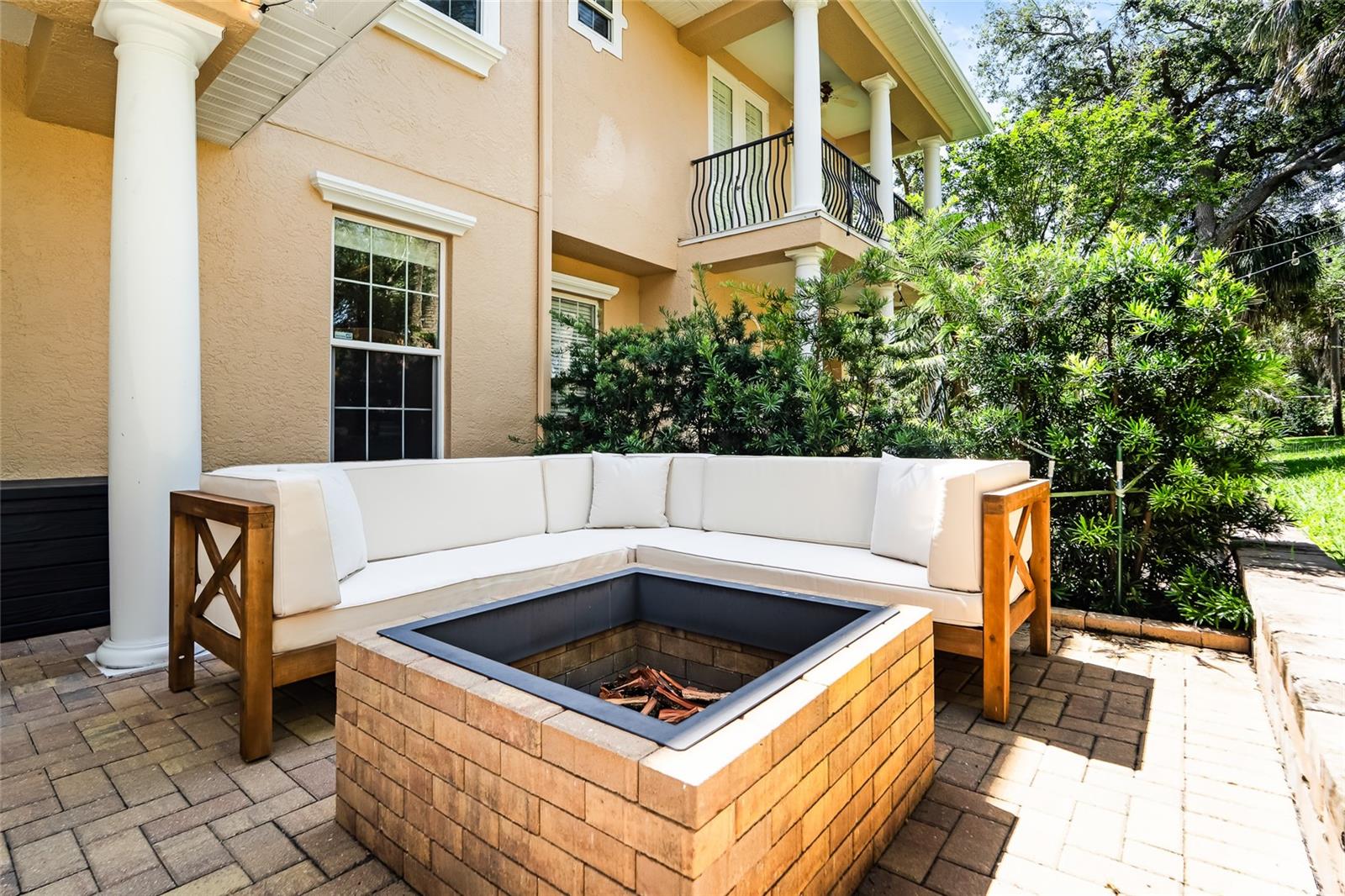 Built in fire pit.