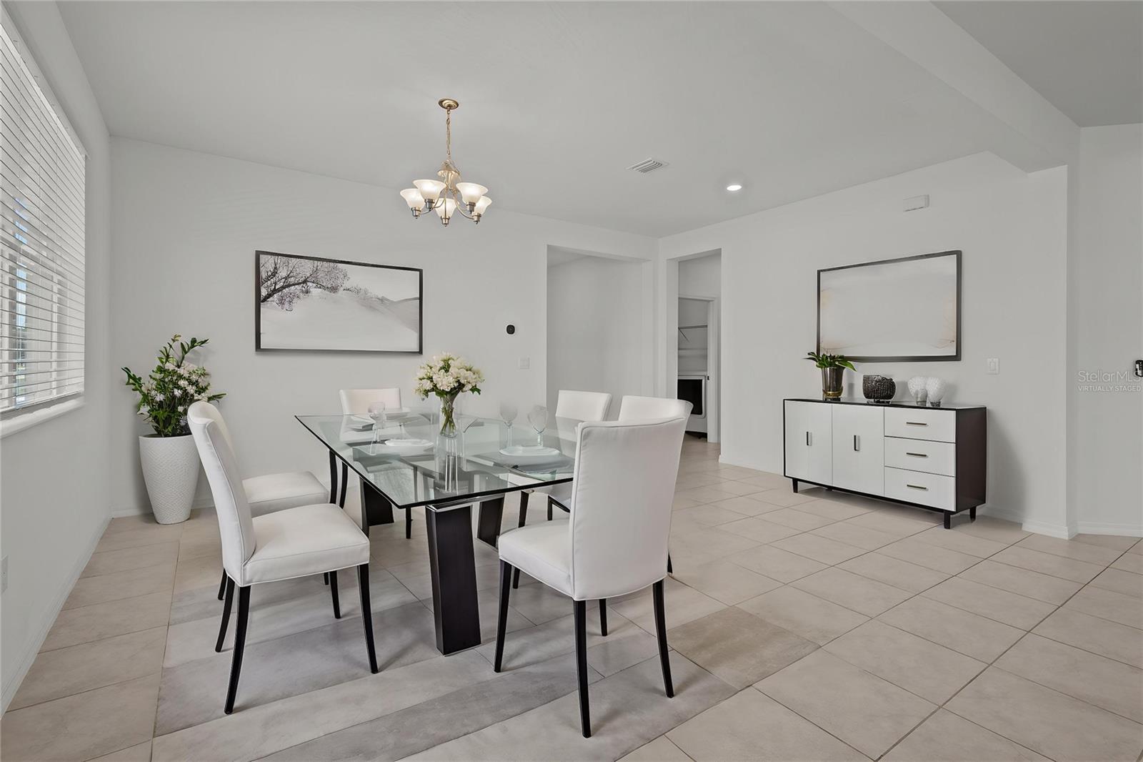 OPEN CONCEPT DINING AREA/FLEX SPACE - VIRTUALLY STAGED