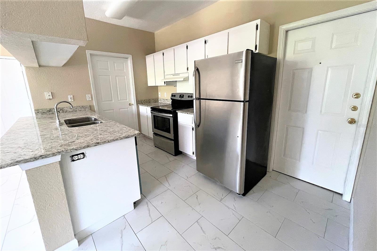 kitchen 4 view
