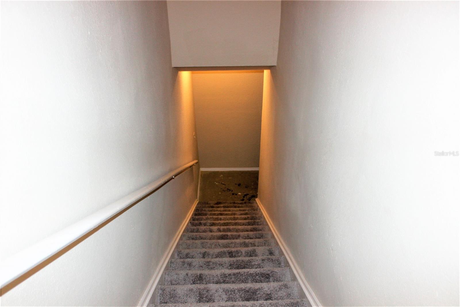 staircase to garage