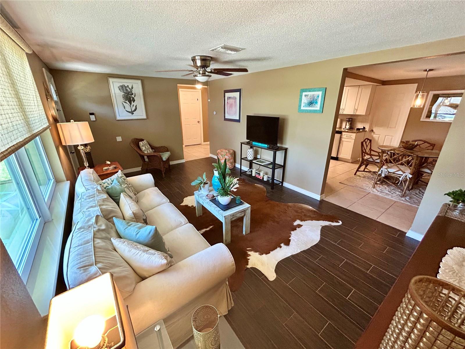 Dining room & Kitchen