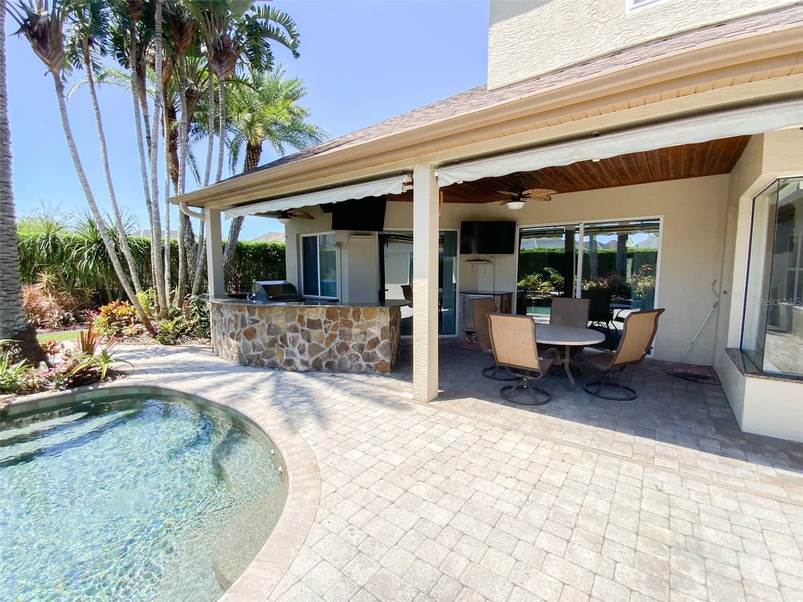 Pool/Patio