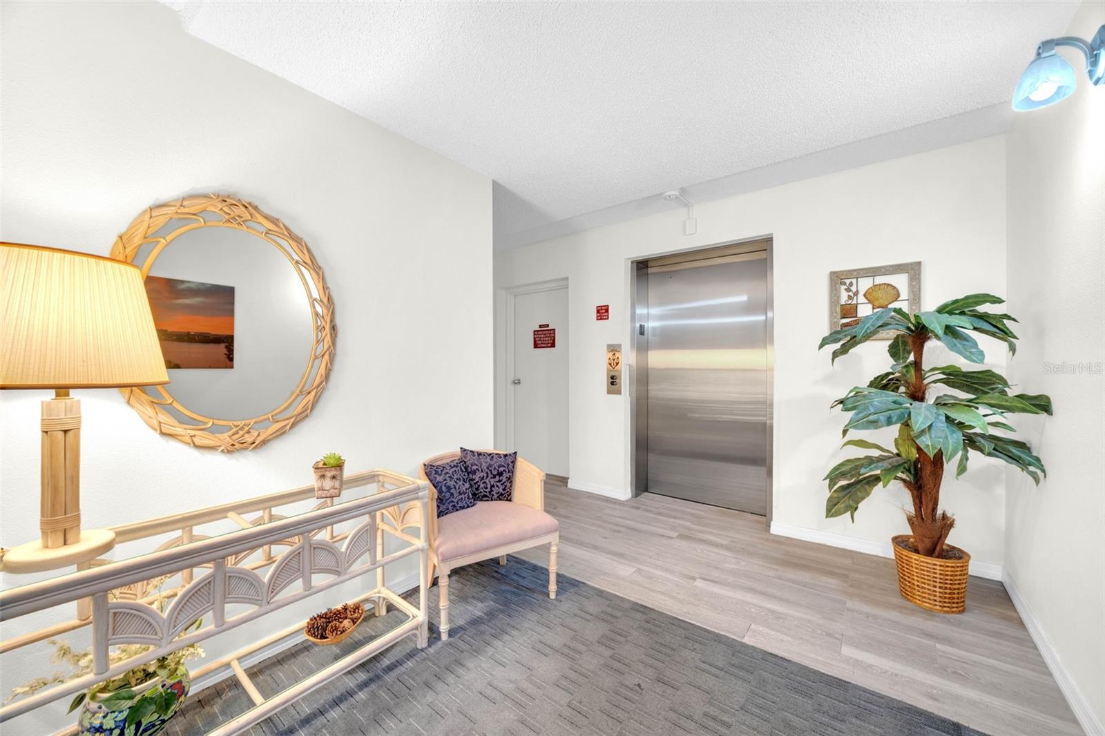 3rd floor lobby