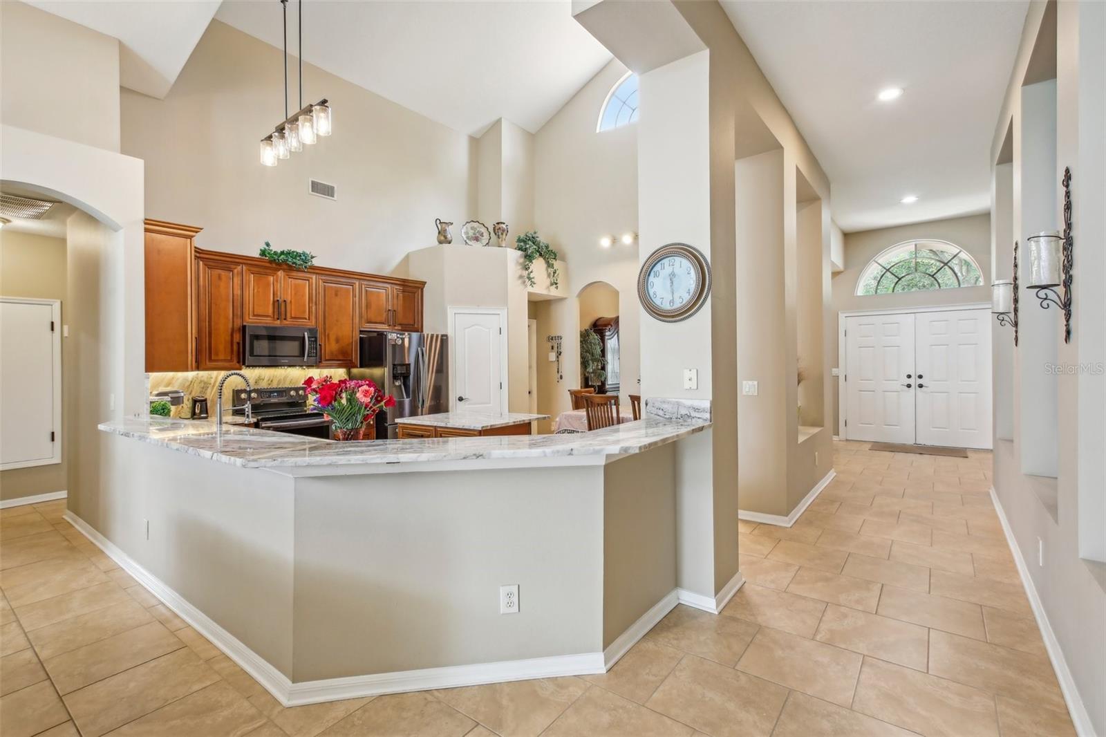 Kitchen/Foyer