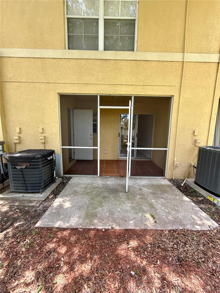 EXTRA CONCRETE PAD