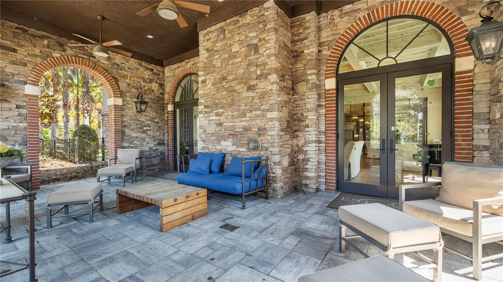 Estancia Amenities