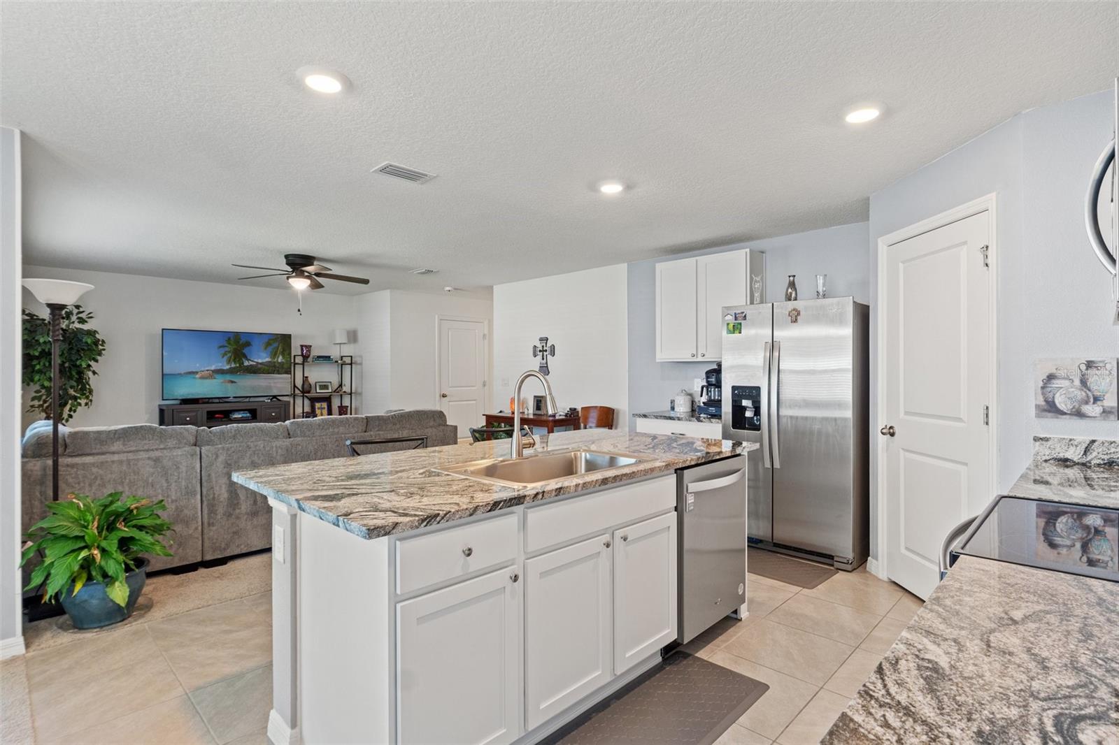 Kitchen/Living Room