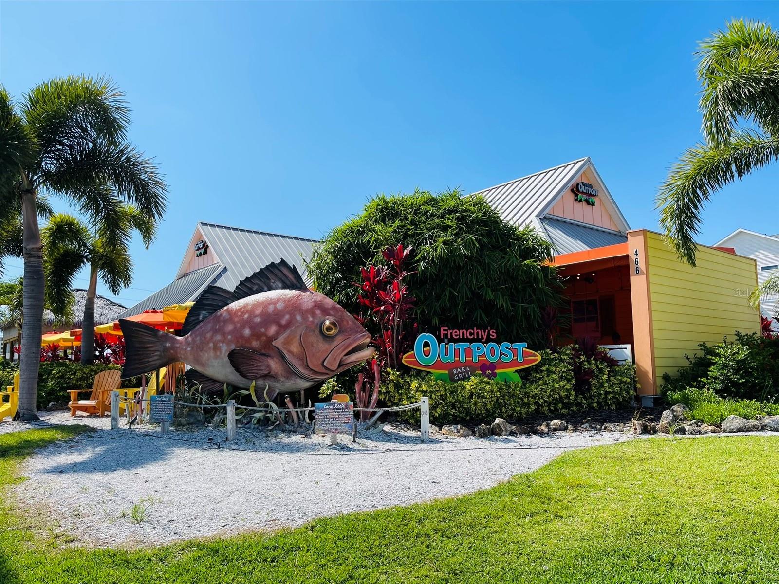 Frenchy's outpost on Causeway Blvd!  Yum Yum!
