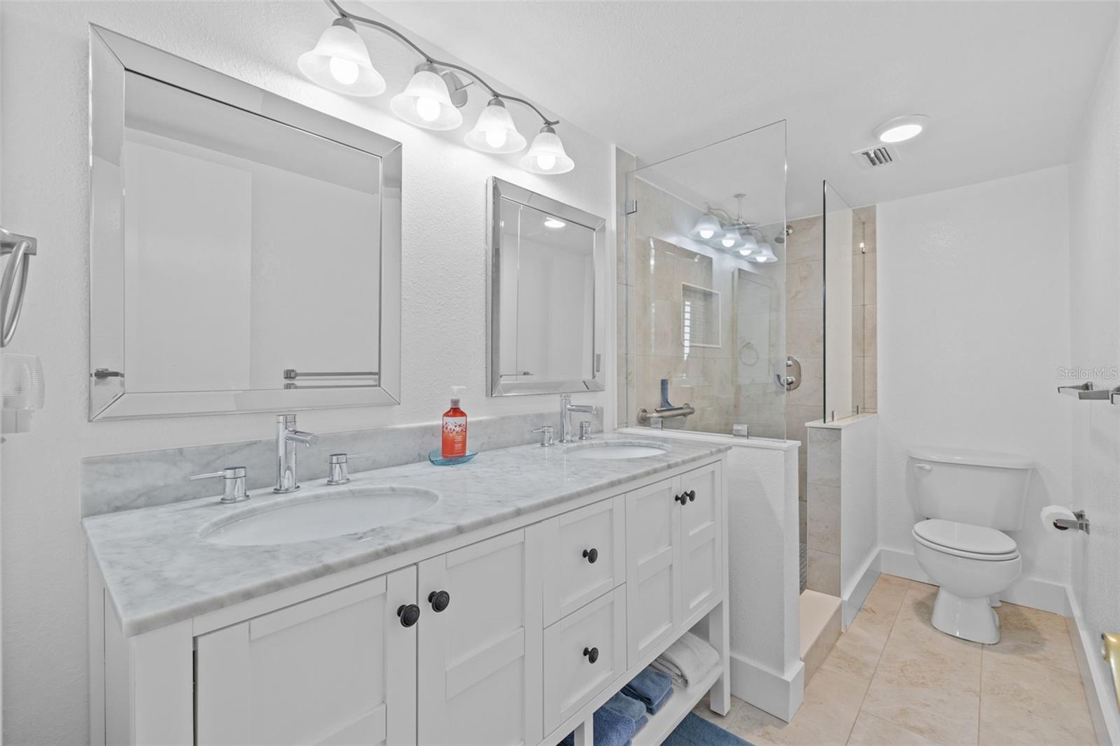 Newly renovated primary ensuite!