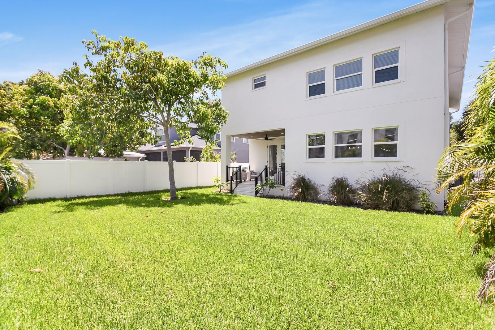 fully fenced in vinyl fence