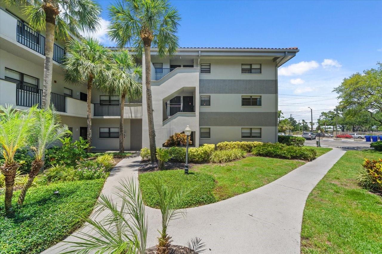 Rustlewood Condominiums Building A
