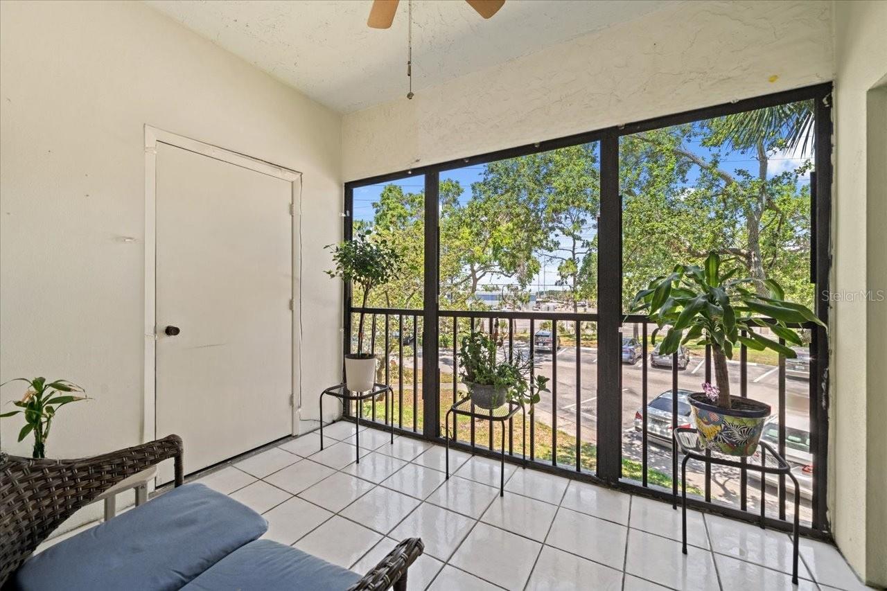 Balcony /Screened Lanai
