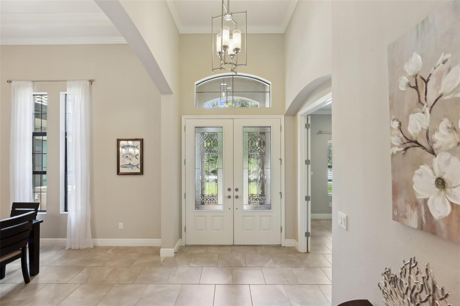 Foyer/Dinning