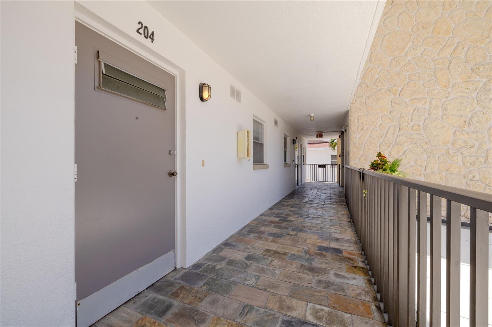 Second level unit