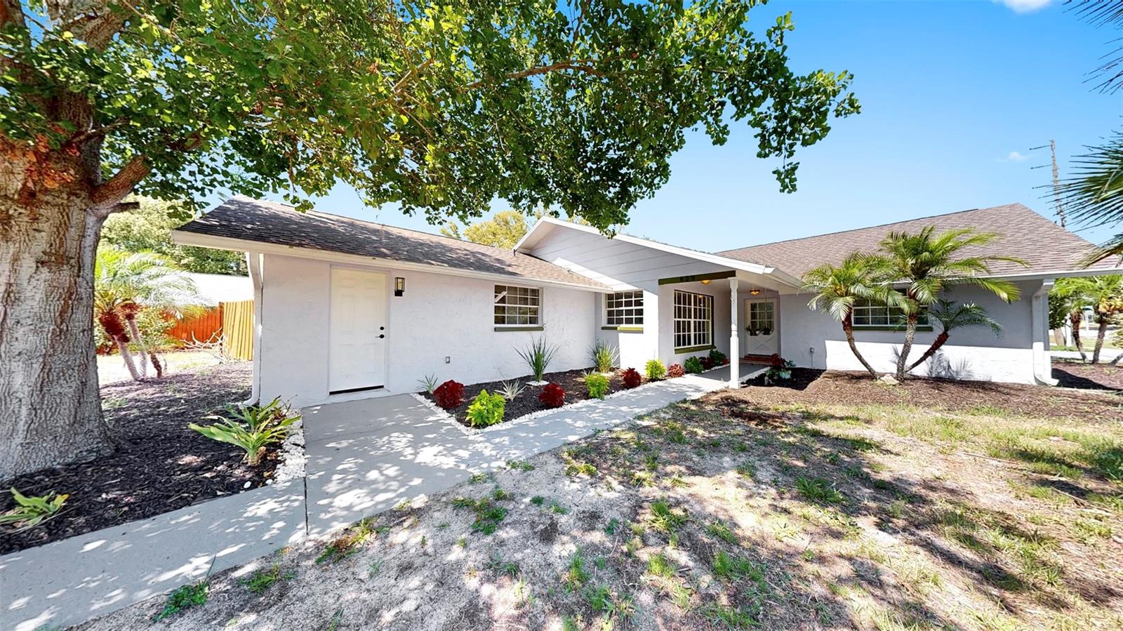 829 Riverside Drive