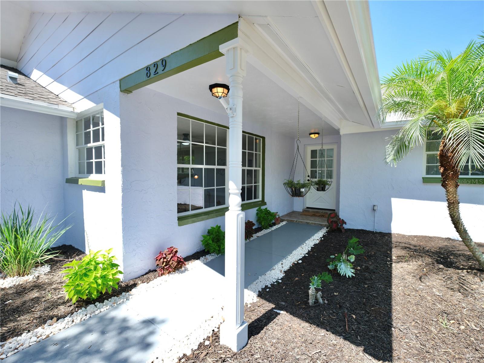 829 Entrance Porch