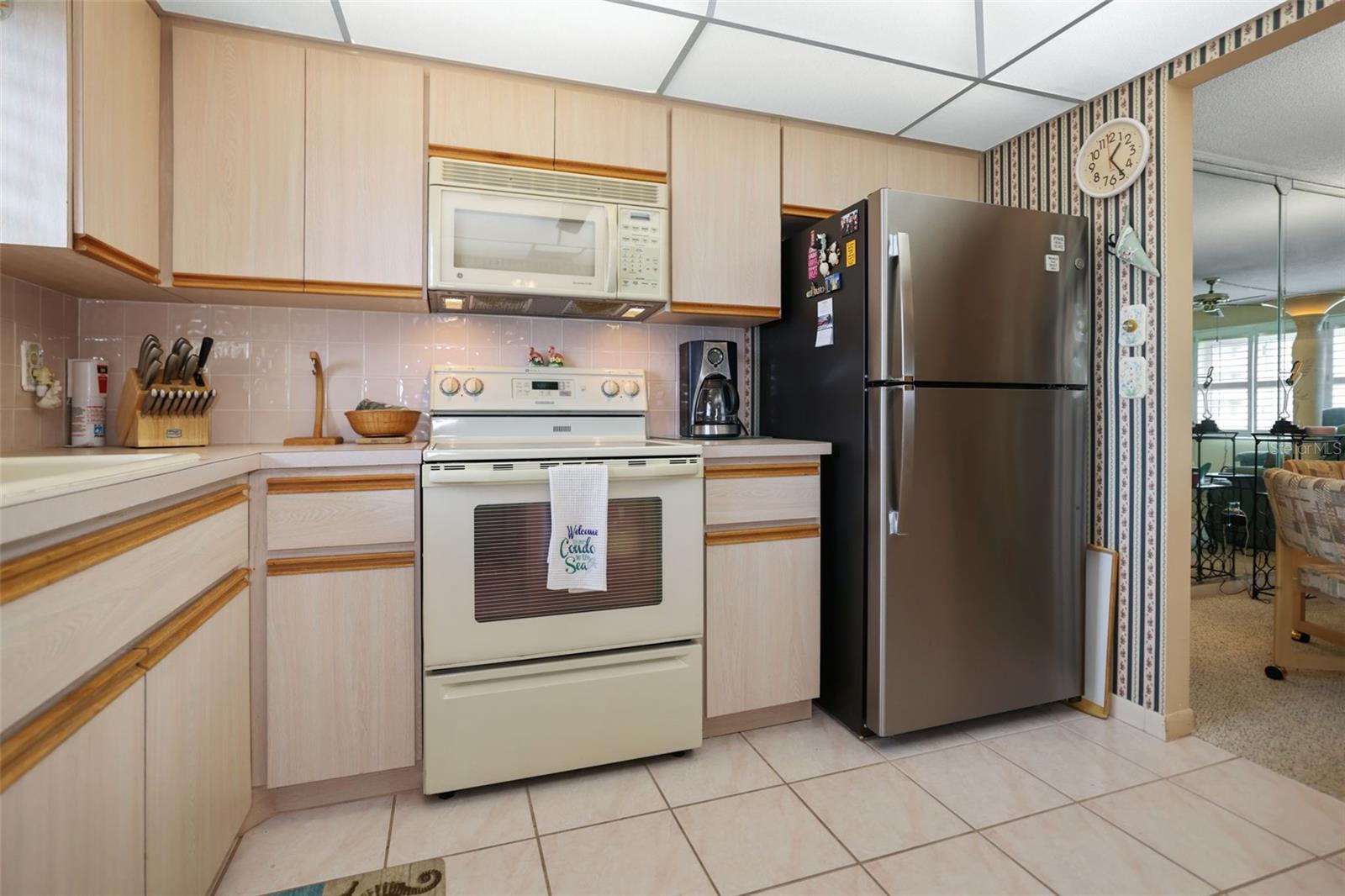Eat-In Kitchen