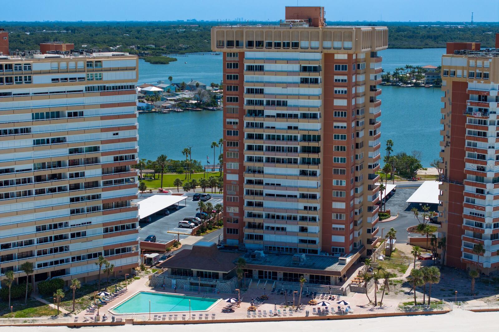 Built strong, cared for meticulously. Redington Towers has stood the test of time with solid construction, regular updates, and a well-run association that takes maintenance seriously.