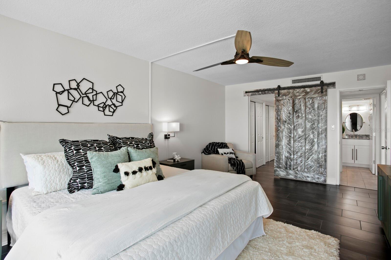 Large Bedroom with plenty of room for two beds! https://player.vimeo.com/video/1087835561