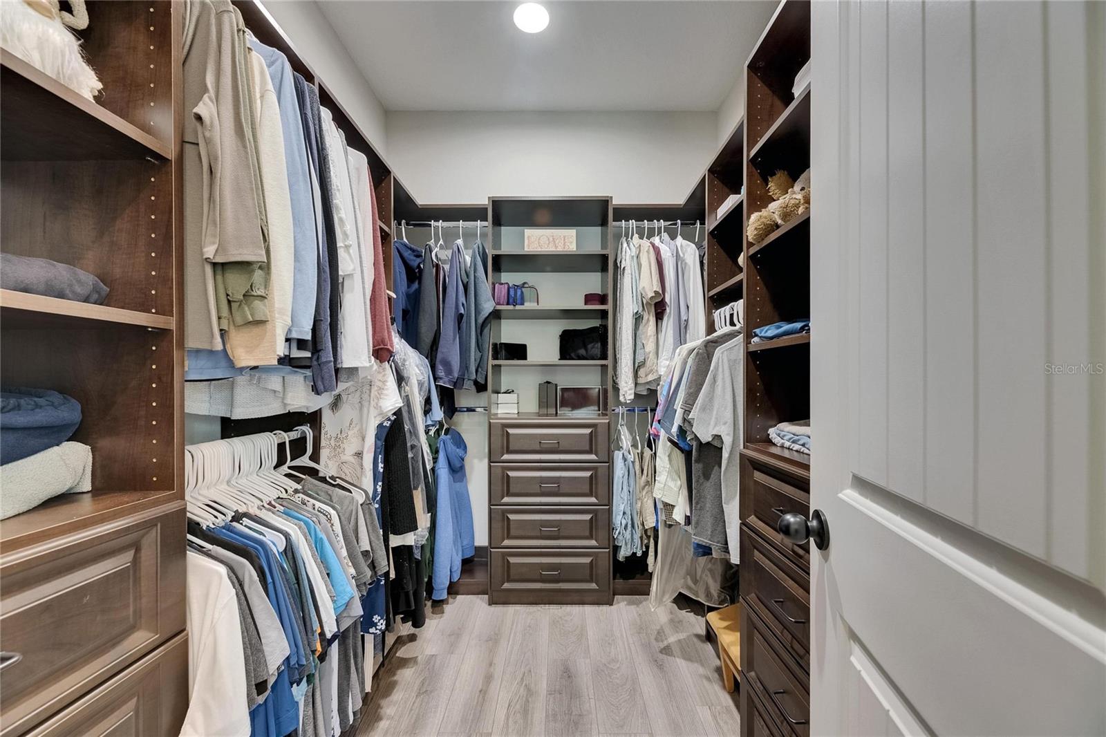 Custom Walk-In Closet
